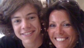 Harry Styles’s Mum Cashes in on his Fame!