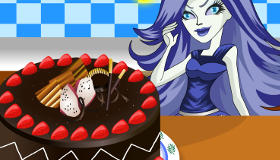 Monster High Baking with Spectra