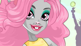 Mouscedes King in Monster High